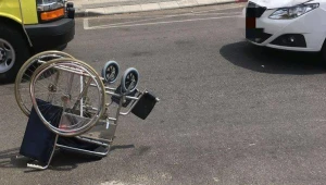 קשישה על כסא גלגלים נדרסה למוות