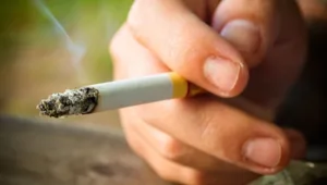 צה"ל יפסיק למכור סיגריות ויאסור לעשן בבסיס