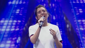 הביצוע של אוריאן רקיה לשיר "Skinny Love"