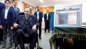 המחאה הצליחה: נשיא אלג'יריה התפטר לאחר 20 שנים