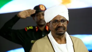 אחרי 30 שנה: נשיא סודן עוזב את תפקידו
