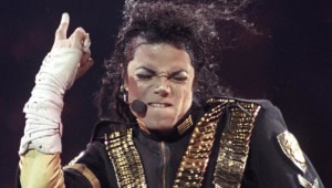 האלבום ששבר שיאים והצילומים שהשתבשו: עד כמה אתם מכירים את מייקל ג'קסון?