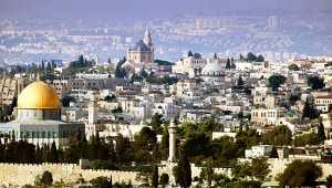 זוהמה, קשיים כלכליים וסכנות ביטחוניות: דוח המבקר על ירושלים