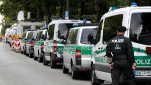 רץ עם סכין שלופה לעבר בית כנסת: אדם ממוצא סורי נעצר בברלין