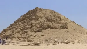אחרי 63 שנים: נפתחה במצרים פירמידה נדירה שהייתה סגורה לציבור