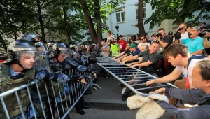 רוסיה: יותר מ-1,000 עצורים בהפגנות האופוזיציה נגד הממשל