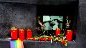 גרמניה: הושחתה אנדרטה לזכר קורבנות קהילת הלהט"ב בשואה