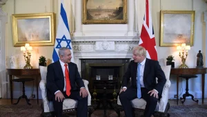ג'ונסון לנתניהו בפגישה בלונדון: "המטרה שלנו - שתי מדינות"
