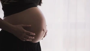 מדוע הורים מתעדים את הרגע שבו הם מבשרים לילדיהם על ההיריון?