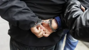 "חוליית כייסות הקשישים" נעצרה - מעצרן הוארך עד לשבוע הבא