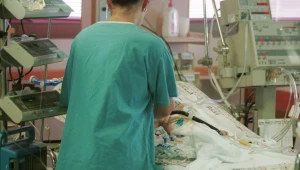 ביקור במחלקת טיפול נמרץ ילדים: איך מחליטים את מי להציל?