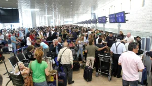 העובדים בנמל התעופה בן גוריון הכריזו על שביתה