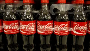 קוקה קולה - המותג המוביל בעולם; שווי המותגים גוגל ואפל זינק ב-36%