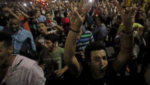 הפגנות נדירות במצרים: מאות מחו נגד הנשיא א-סיסי