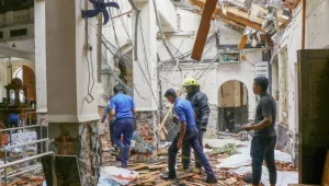 טרור בסרי לנקה: 207 נהרגו בשמונה פיצוצים; 7 חשודים נעצרו