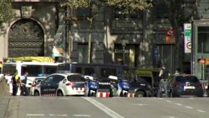 לפחות 13 הרוגים ו-80 פצועים בפיגוע דריסה בברצלונה; חשוד נורה למוות