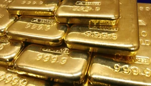 הזהב שובר שיאים; מריל לינץ': יגיע ל-1,500 דולר שנה הבאה