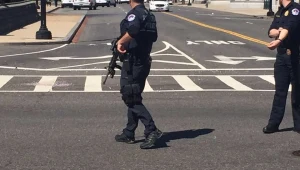 וושינגטון: שוטר ירה בחמוש בגבעת הקפיטול, סגר הוטל על הבית הלבן