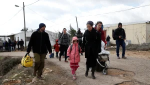 "מרגישים כמו פליטים בארץ שלנו": המשפחות המפונות נקלטות בעפרה