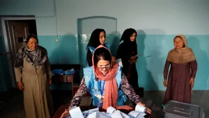 אי ודאות בבחירות באפגניסטן: שני הצדדים הכריזו על ניצחון