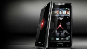 מוטורולה מציגה: Droid Razr, סמארטפון דק עם מסך 4.3 אינץ'