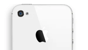 אייפון 4S: אל תמהרו להספיד את התפוח