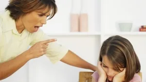 10 דברים מעצבנים שאימא שלך עושה בחדר הלידה
