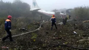 בשל מחסור בדלק: 5 בני אדם נהרגו בהתרסקות מטוס מטען באוקראינה