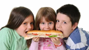 איזו פסטרמה עדיף לשים לילד בסנדוויץ'?