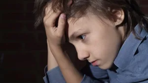 בראש שקט: מה עושים כשיש לילד כאב ראש?