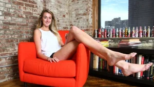 "לגברים יש פטיש לרגליים שלי": מטורף! הכירו את האישה עם הרגליים הכי ארוכות באמריקה