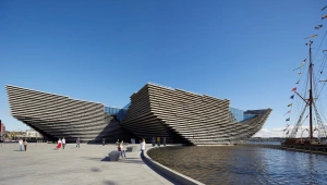מוזיאון עיצוב ראשון נפתח בסקוטלנד בתכנון אדריכל קנגו קומה