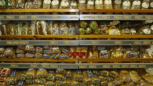 ברחוב הישראלי מתכוננים לאפשרות שמחיר הלחם יזנק: "הצרכן לא פראייר"