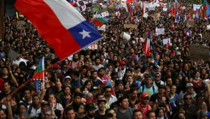 צ'ילה: כמיליון הפגינו ברחובות הבירה; בניין הקונגרס פונה