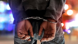 שלושה נעצרו בחשד שצרכו שירותי מין מקטינים שהכירו באפליקציה