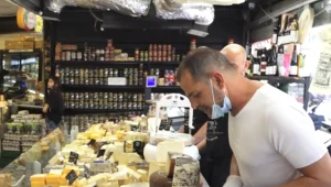 גבינות, עוגות ומאפים: הישראלים מתכוננים לחג השבועות