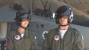 55 שנה אחרי שקיבלו כנפיים: שני הנכדים הפכו לטייסים בעצמם