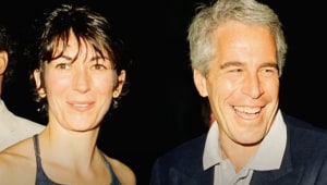 "המאדאם" הולכת לכלא: 20 שנות מאסר לבת זוגו של ג'פרי אפשטיין