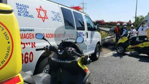 הקטל בכבישים: רוכב אופנוע בן 35 נהרג מפגיעת רכב סמוך לחולון