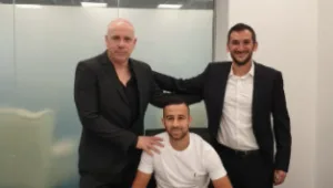 כדורגלן ישראלי ראשון באמירויות: דיא סבע חתם באל-נאסר