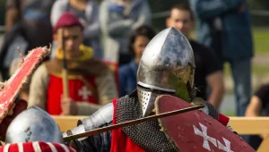 האולסטארס במשימת אבירים: כל מה שלא נכון על ימי הביניים