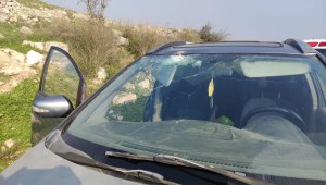 ישראלית כבת 40 נפצעה קשה מאבנים שנזרקו לעבר רכבה בבנימין