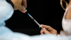 מחקר חדש קובע: החיסון פחות יעיל נגד המוטציה הדרום אפריקנית