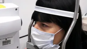 המכשיר החדשני שיזהה חולי קורונה בצילום עיניים - וב-40 שניות