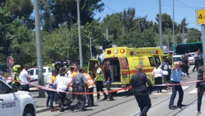 פיגוע דקירה בירושלים: שני צעירים נפצעו בינוני - המחבל נוטרל