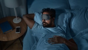 ישנים עם אור דולק? הסיכוי להשמין או לפתח בעיות בריאותיות עולה