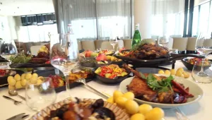 ארוחת חג במלון: כמה תעלה לכם הארוחה ומה המנות הכי שוות?