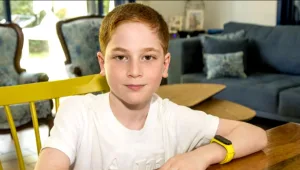רותם בן ה-9 מנודה חברתית וחושש "לא ידיעו ליום הולדת שלי"