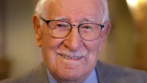 בגיל 101: "האיש הכי מאושר בעולם" ושורד השואה הלך לעולמו