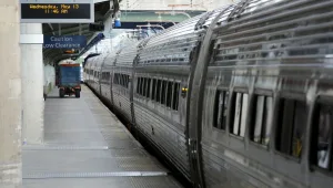 ארה"ב: אישה נאנסה ברכבת - העובדים והנוסעים לא התערבו